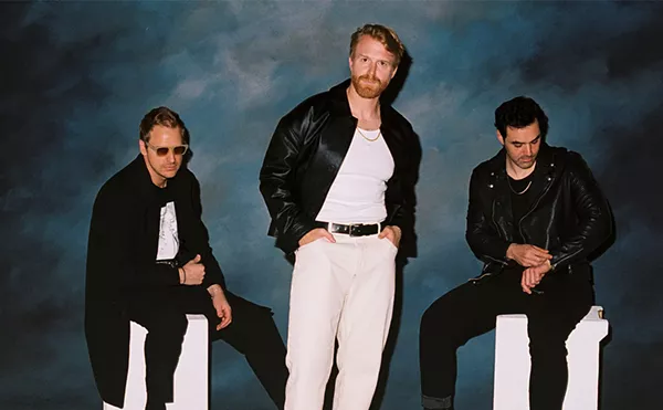 Image: The Strike w/ Sum Sun