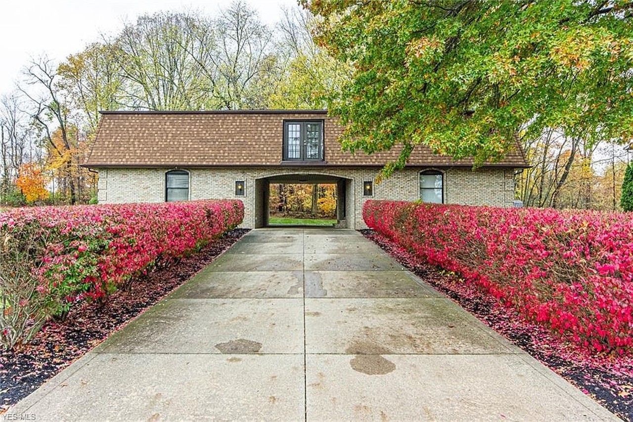 This Cool-Ass Raised Ranch Just Hit the Market in Northeast Ohio for $209,000