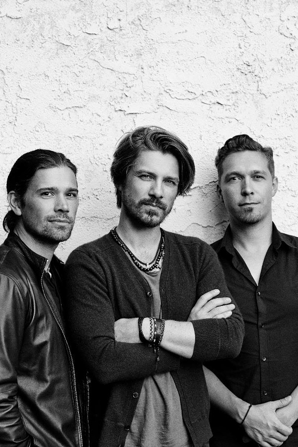 Hanson to Bring Its Symphonic Tour to the Masonic Auditorium in November