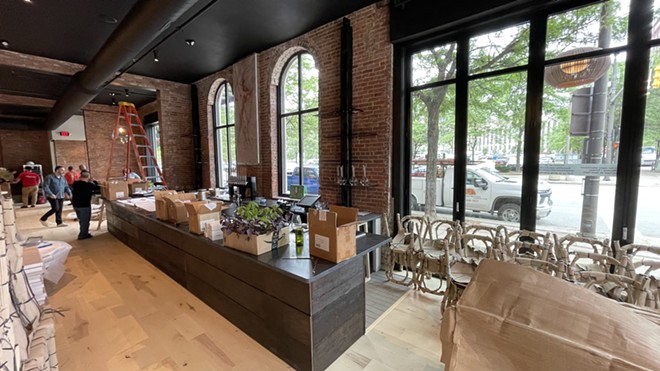 First Look: Acqua di Luca, Opening in the Warehouse District in Mid-June (2)