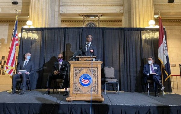 Mayor Justin Bibb speaks at Lead Safe CLE funding announcement, (1/13/22). - CITY OF CLEVELAND