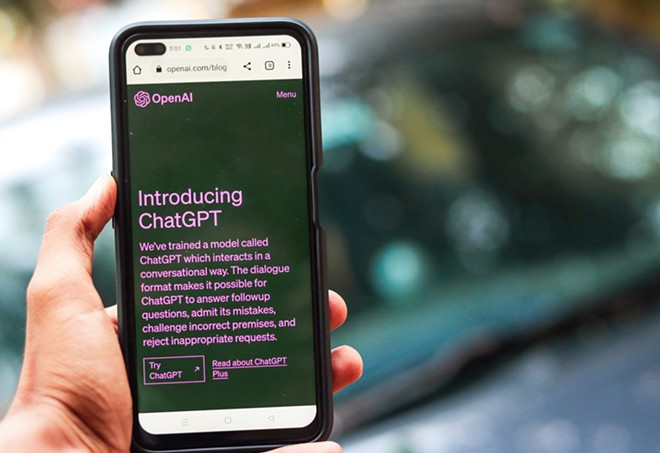 ChatGPT Alternatives: The 10 Best AI Chat Apps for Your Smartphone
