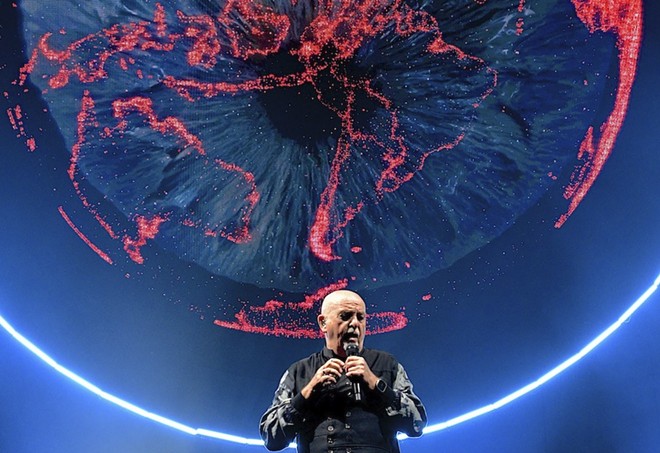 Peter Gabriel Combines Stunning Visuals, New Songs for Enthralling Rocket Mortgage FieldHouse Concert