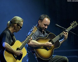 Armed Only With Acoustic Guitars, Dave Matthews and Tim Reynolds Turn In an Epic Set at Blossom