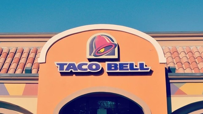 Cleveland Taco Bell Employees Open Fire on Burglars, Killing One