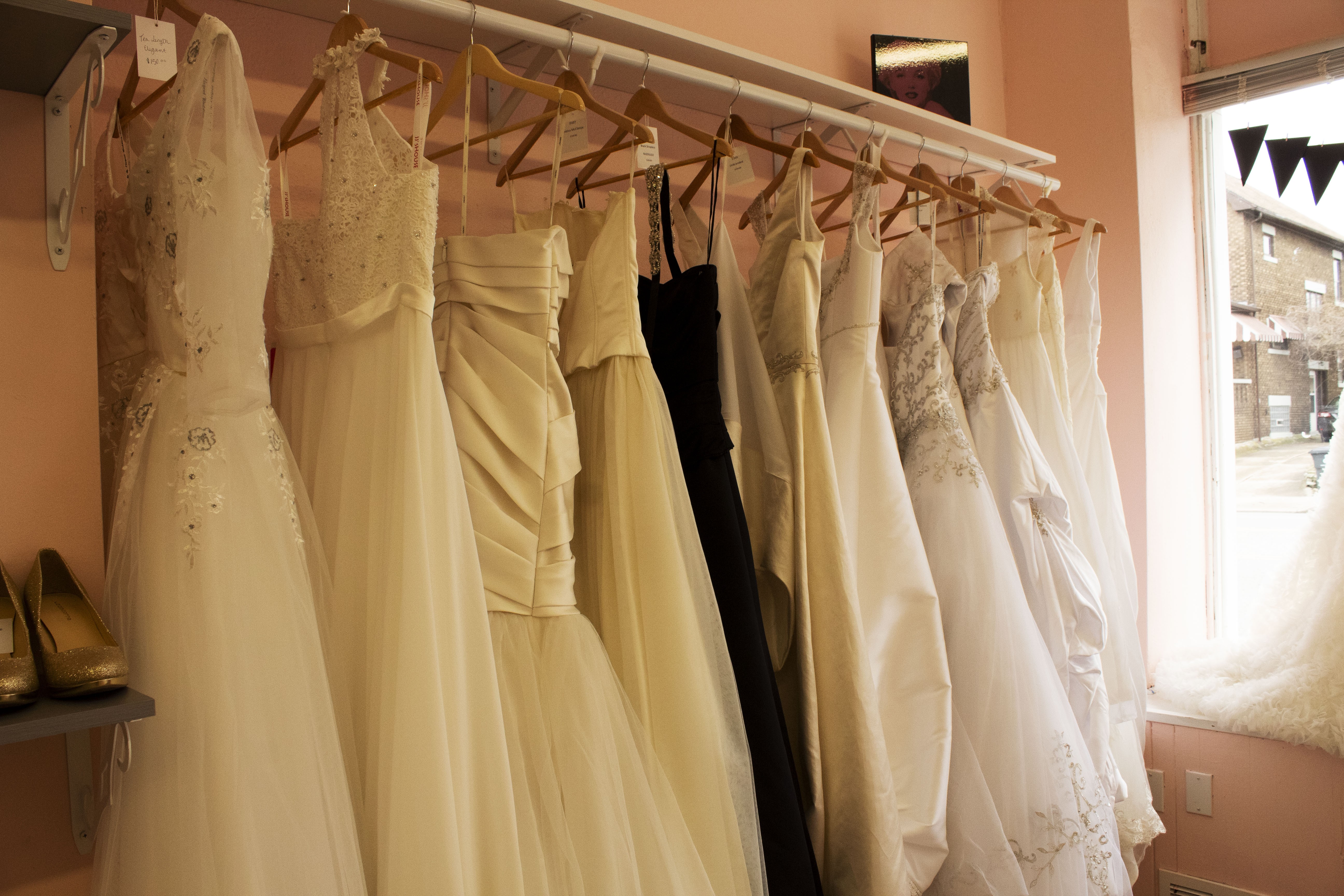 Second-Hand Wedding Dresses to Lakewood ...