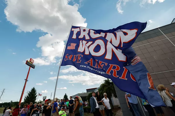 Fear and Grievance in the Mahoning Valley With J.D. Vance and Florida Gov. Ron DeSantis - Vimarsana News