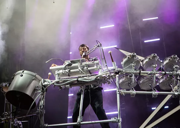 Concert Photos: Sold-Out Fall Out Boy Show Leaves a Trail of ...