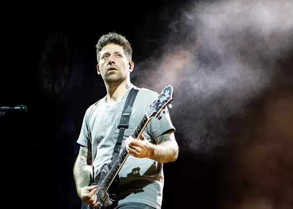 Concert Photos: Sold-Out Fall Out Boy Show Leaves a Trail of ...