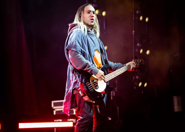 Concert Photos: Sold-Out Fall Out Boy Show Leaves a Trail of ...