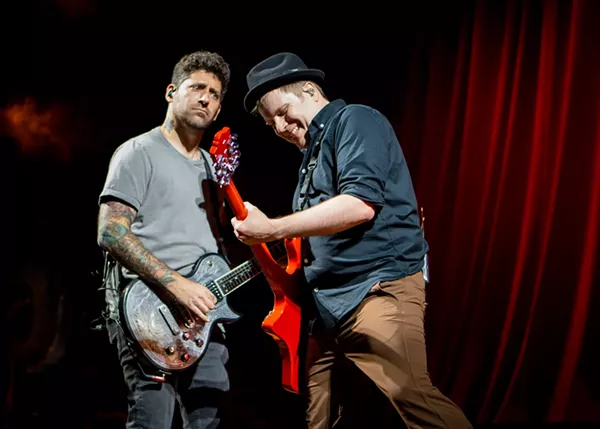 Concert Photos: Sold-Out Fall Out Boy Show Leaves a Trail of ...