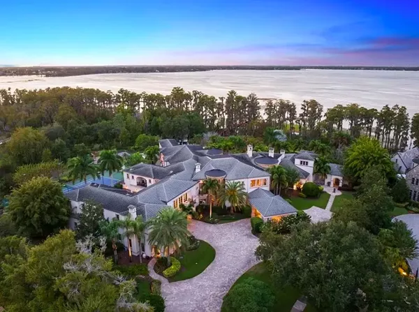 Former Cleveland Guardian Johnny Damon is Selling His Florida Mansion for $30 Million - Vimarsana News