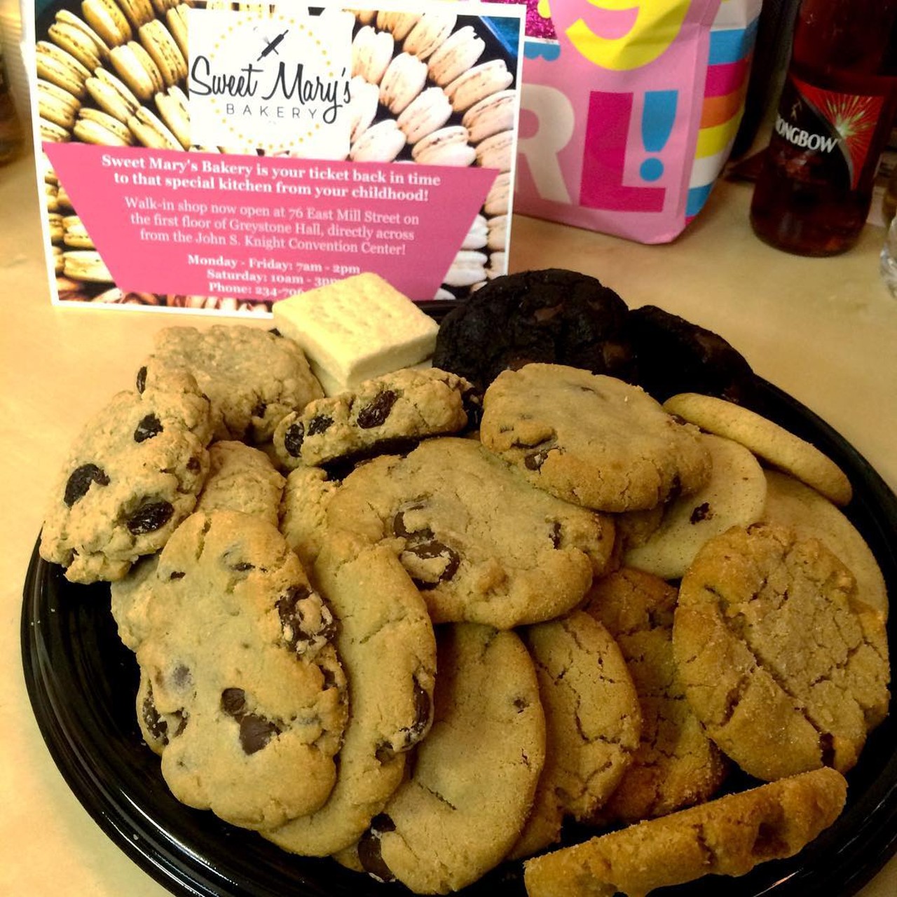 Aawwwwwww yea! Cookie tray from @sweetmarysbakery! #sogood