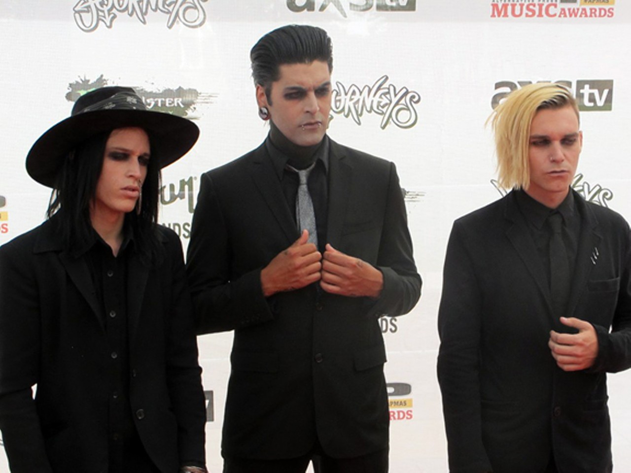 Why so serious? At the AP Music Awards Red Carpet, photo by Jeff Niesel