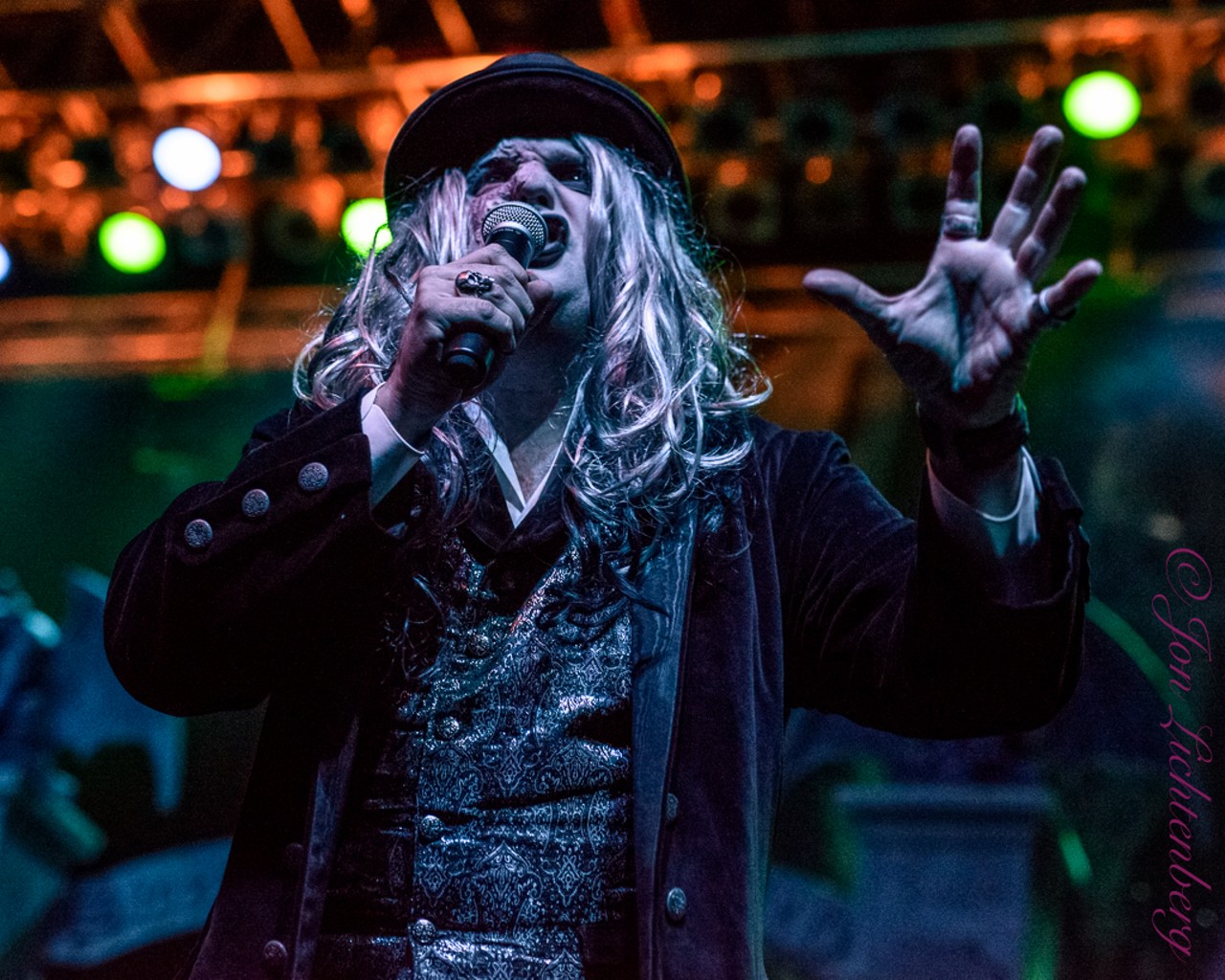 Helloween and Them Performing at the Agora