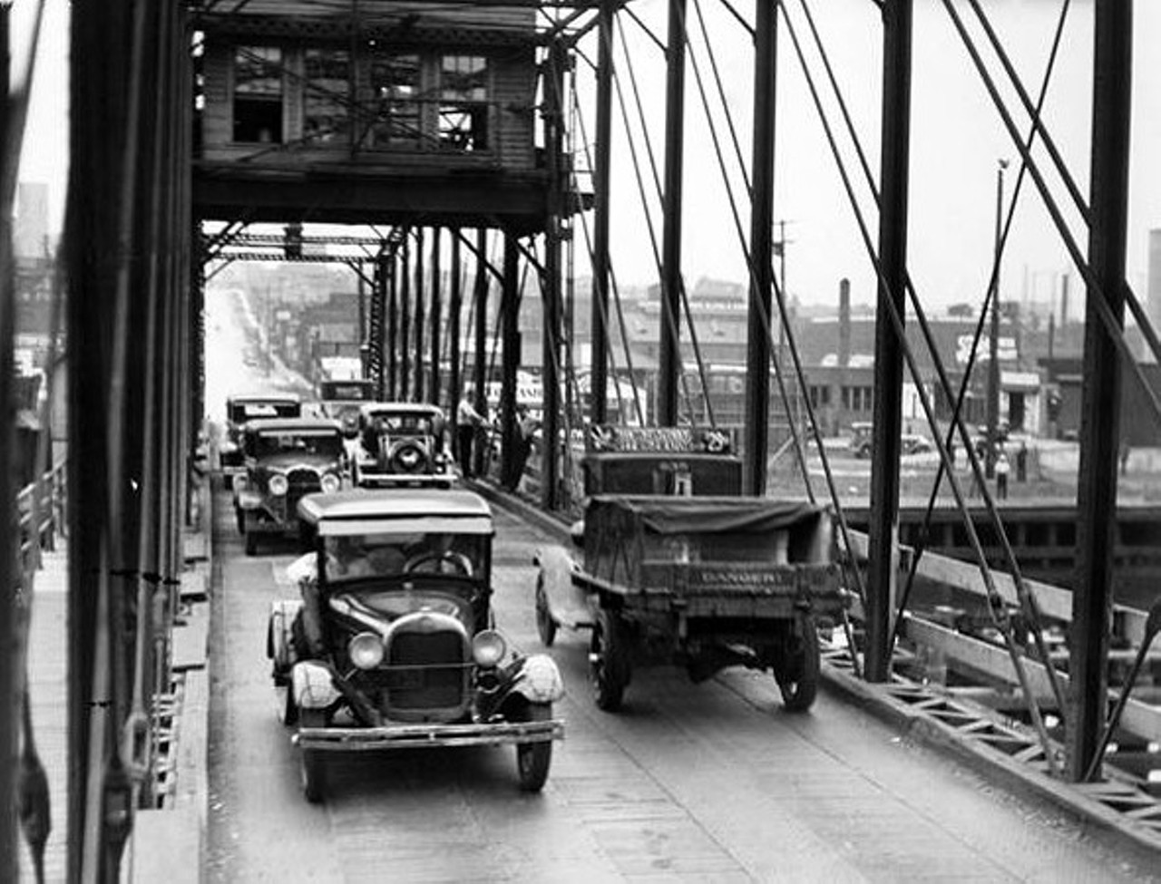 Main Street Swing Bridge, 1933.