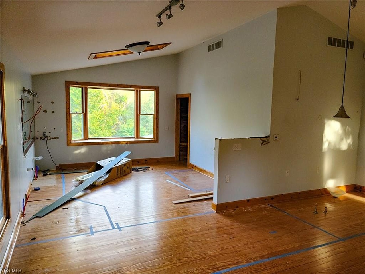 Who Wants to Pay $850,000 to Finish A Partially Renovated Home in Chagrin Falls?