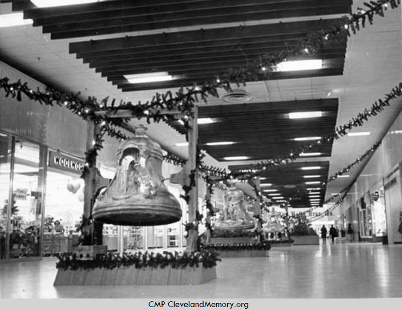 ''Severance Center.'' — photo verso. Holiday decorations at Severance Shopping Center in Cleveland Heights, Ohio. 1963