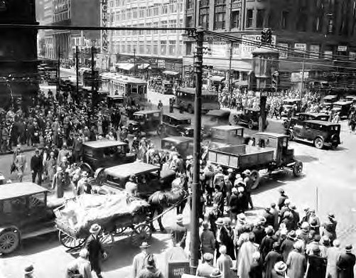 Intersection of East 9th and Euclid, 1927