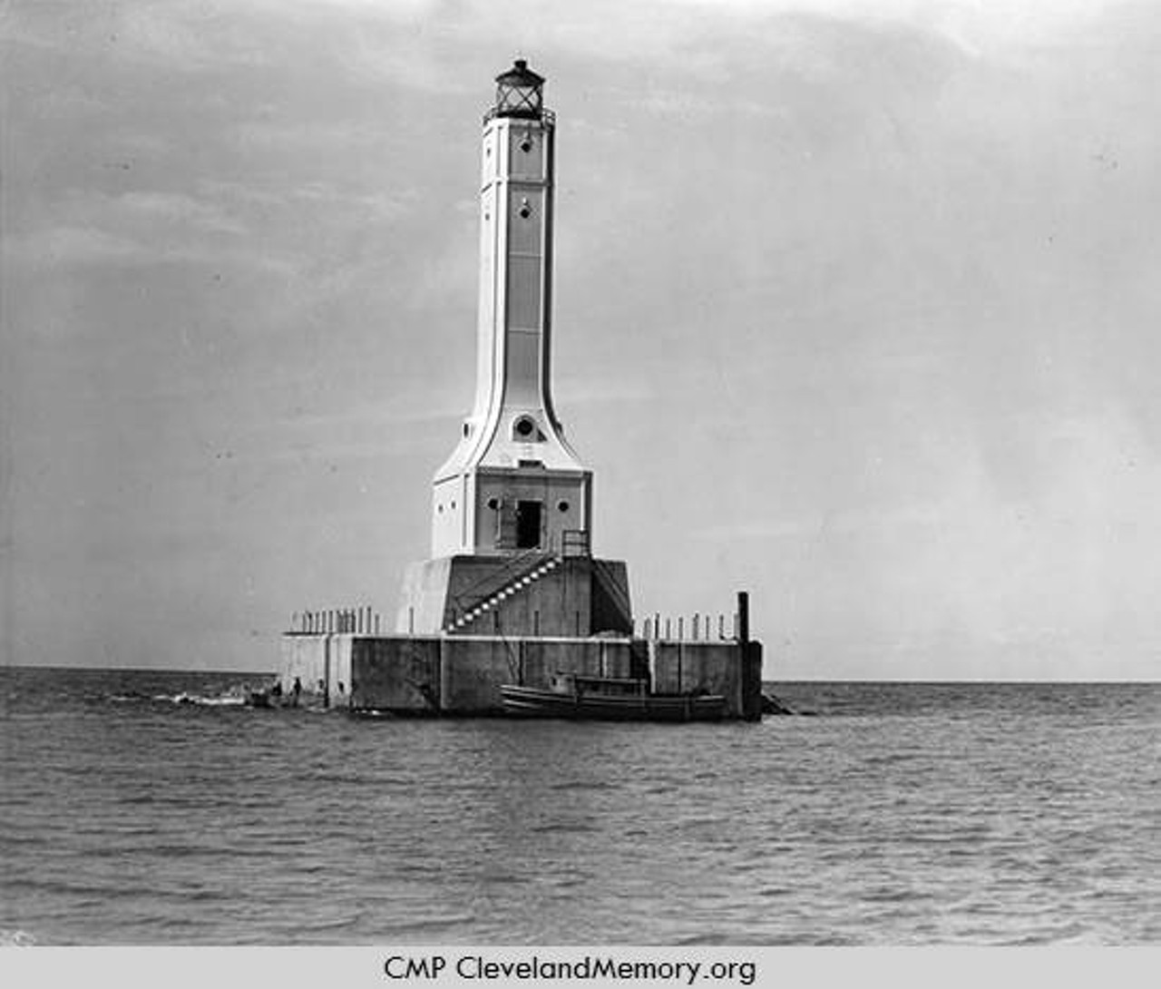 Conneaut West Breakwater Lighthouse at Conneaut Harbor, 1935