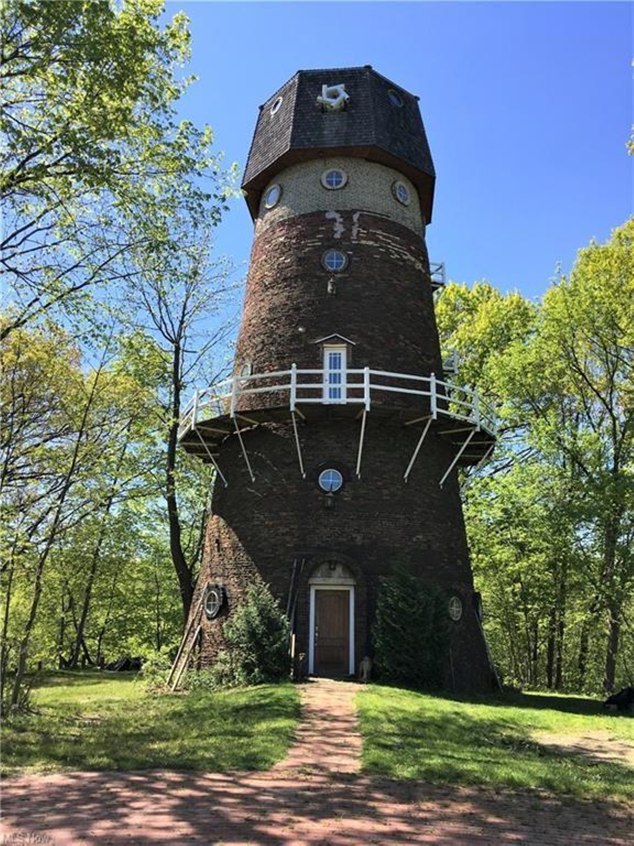 You Can Live In An Actual Windmill In Lorain For $280,000